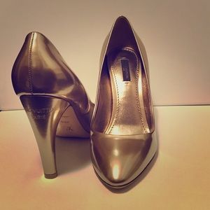 LOUIS VUITTON Sahara Pump size 39.5